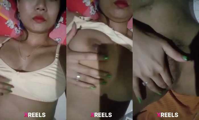 Desi Video Young College Girl Fingers Her pussy